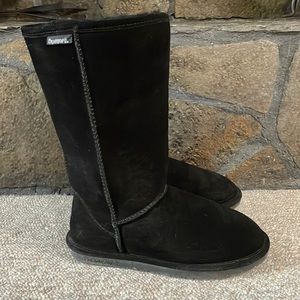 Bear paw boots, black size 10 great condition!